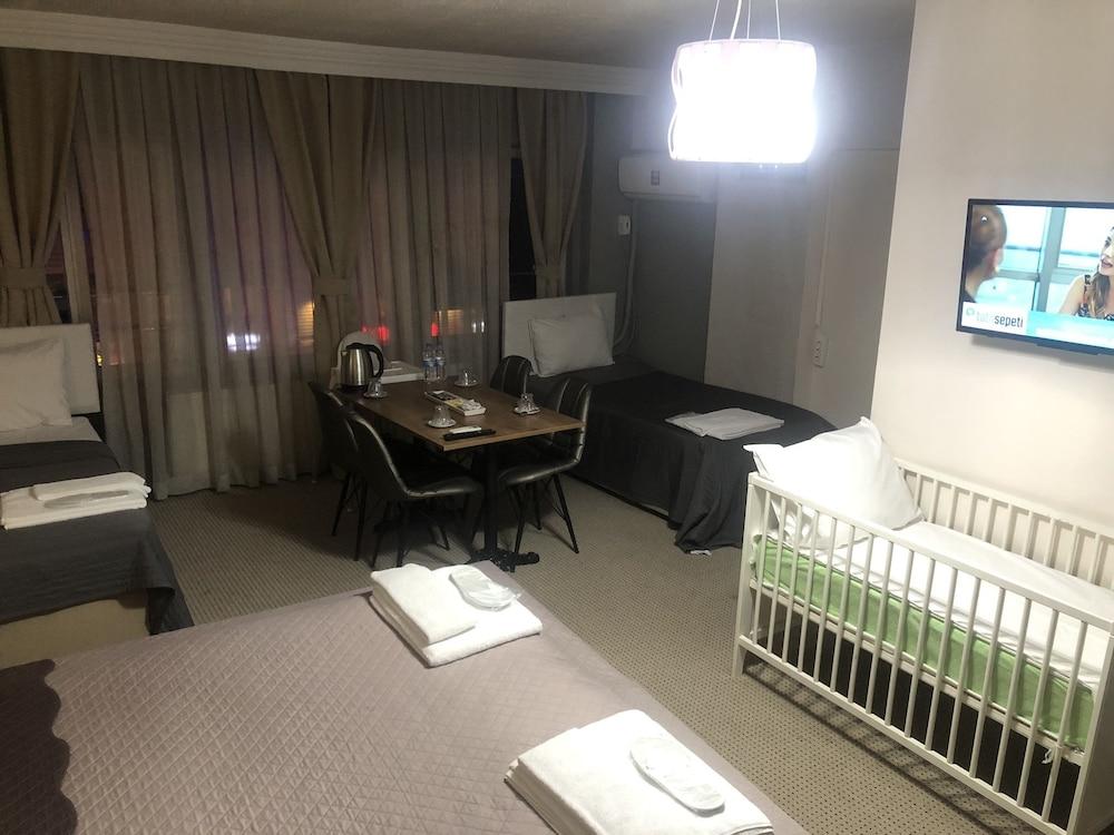 LİZZİA BUTiK HOTEL Istanbul Eksteriør billede