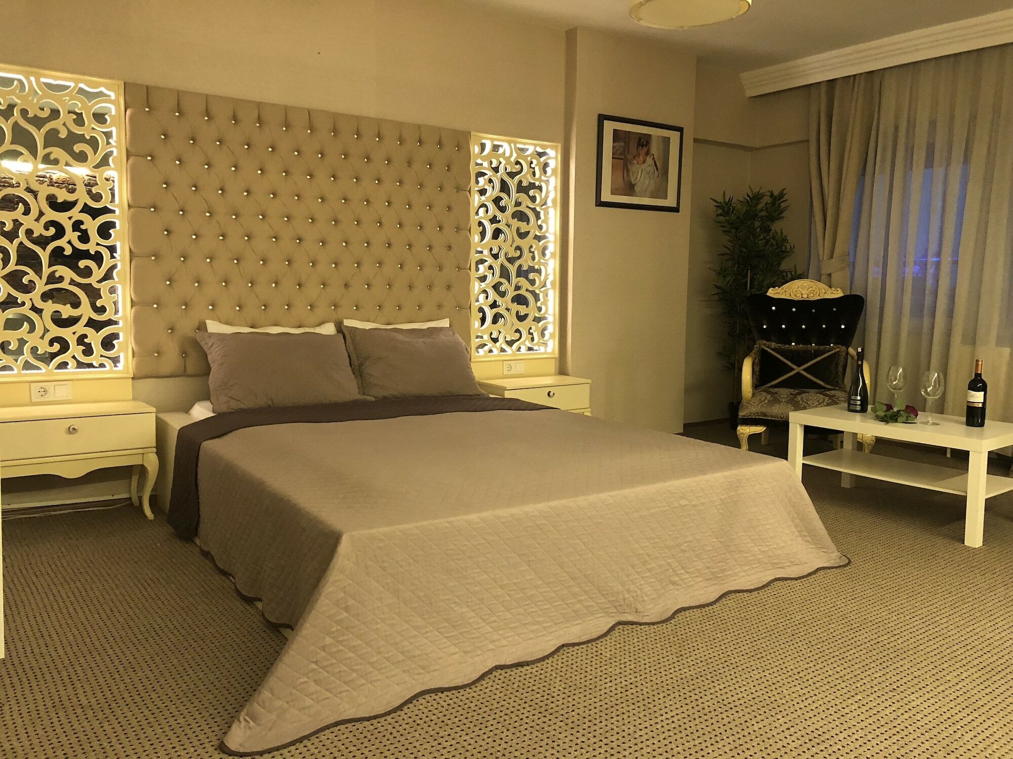 LİZZİA BUTiK HOTEL Istanbul Eksteriør billede